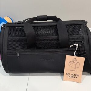 Wild One Black Pet Travel Carrier